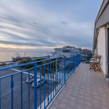 Orizzonte In Blu Villa Anzio Exteriör bild
